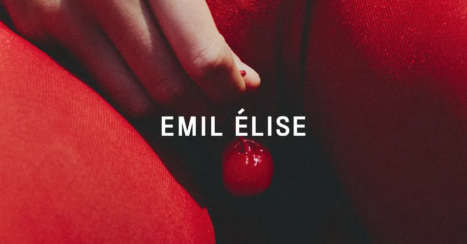 EMIL ÉLISE Anzeigenmotiv in Rot